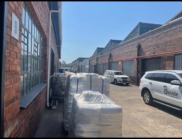 225M² WAREHOUSE TO LET IN NEW GERMANY